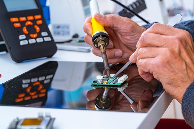 5 Key Qualities to Look for in Your Next Electronics Manufacturing Partner Levison Enterprises